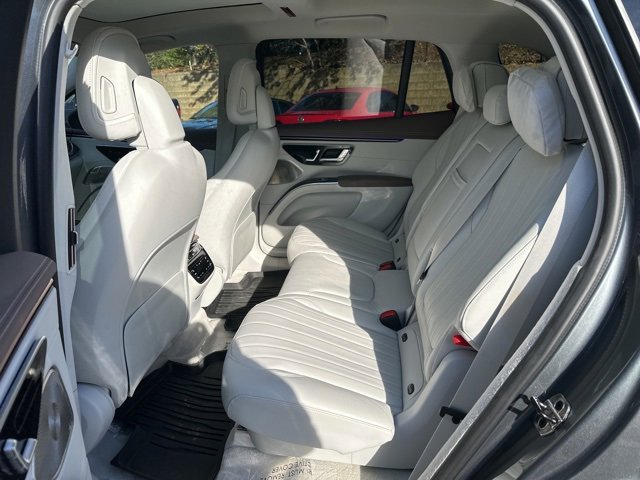 Used 2023 Mercedes-Benz EQS 450+ SUV image 9