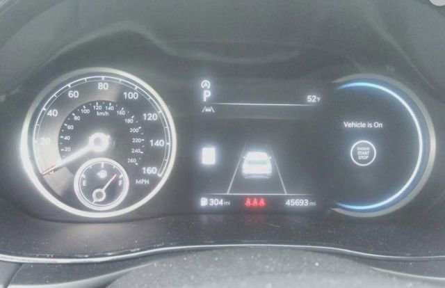 Used 2025 Genesis GV70 2.5T image 8
