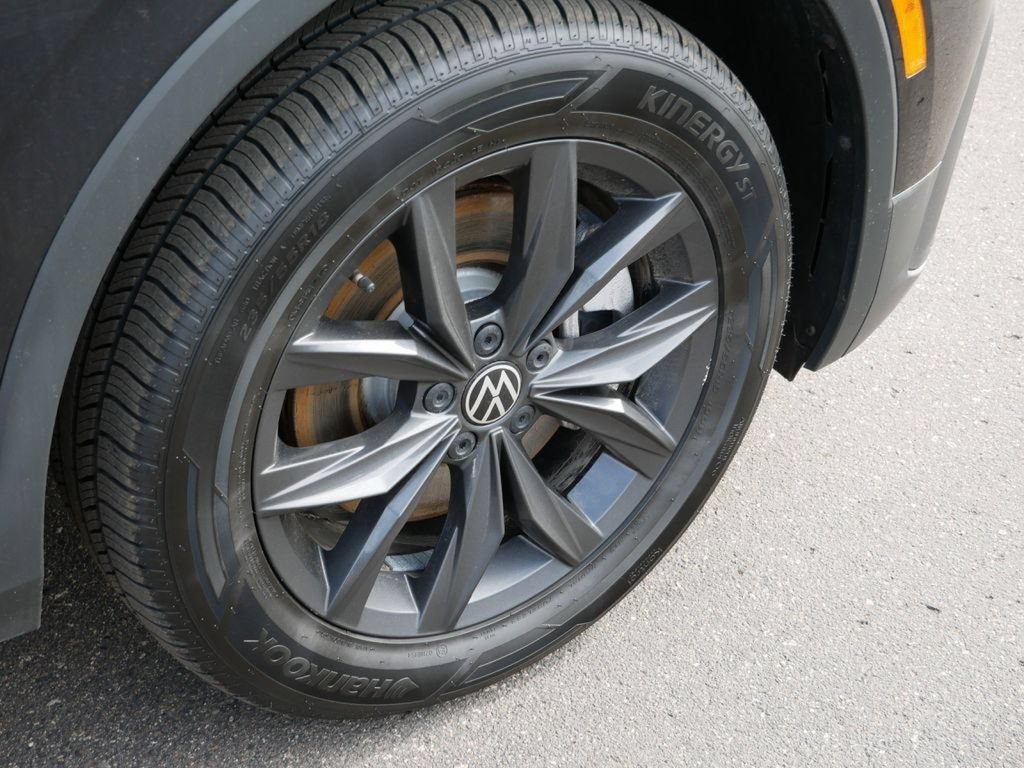 Used 2024 Volkswagen Tiguan Wolfsburg Edition FWD image 13