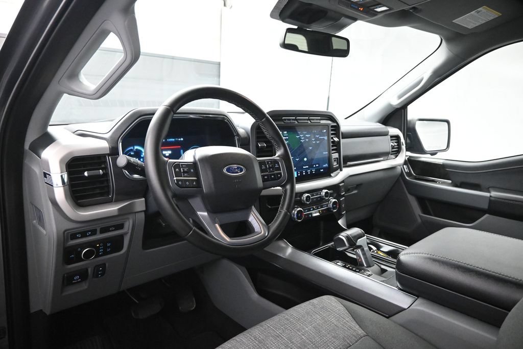 Used 2023 Ford F150 Lightning XLT AWD/4WD image 16
