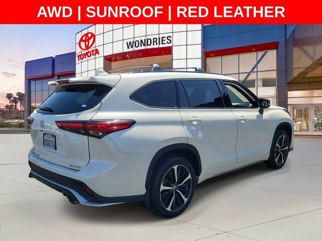 Used 2021 Toyota Highlander XSE AWD/4WD image 8