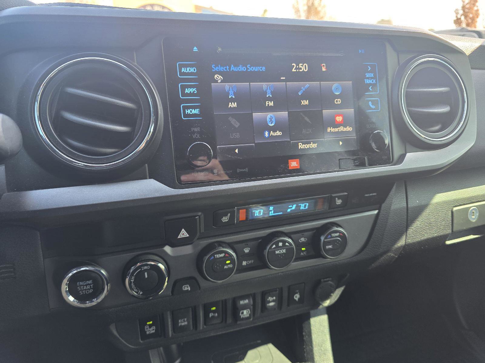 Used 2019 Toyota Tacoma TRD Sport image 17