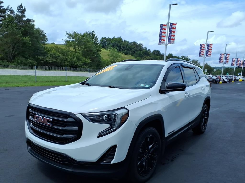 Used 2021 GMC Terrain SLE w/ Driver Convenience Package AWD/4WD image 4