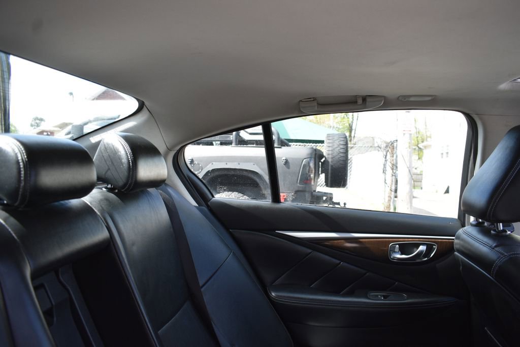Used 2014 INFINITI Q50 Premium w/ Navigation Package image 25