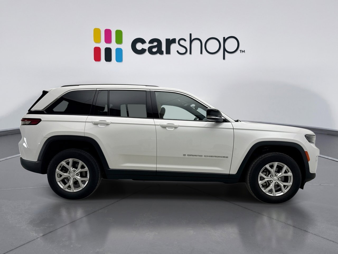 Used 2023 Jeep Grand Cherokee Limited image 6