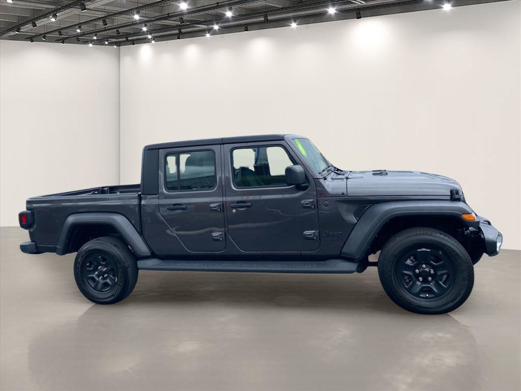 Used 2024 Jeep Gladiator Sport AWD/4WD image 8