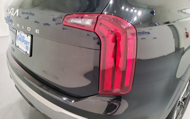 Used 2025 Kia Telluride S image 9
