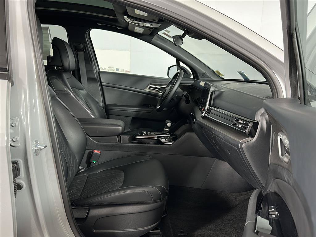 Used 2024 Kia Sportage X-Line w/ X-Line Premium Package AWD/4WD image 28
