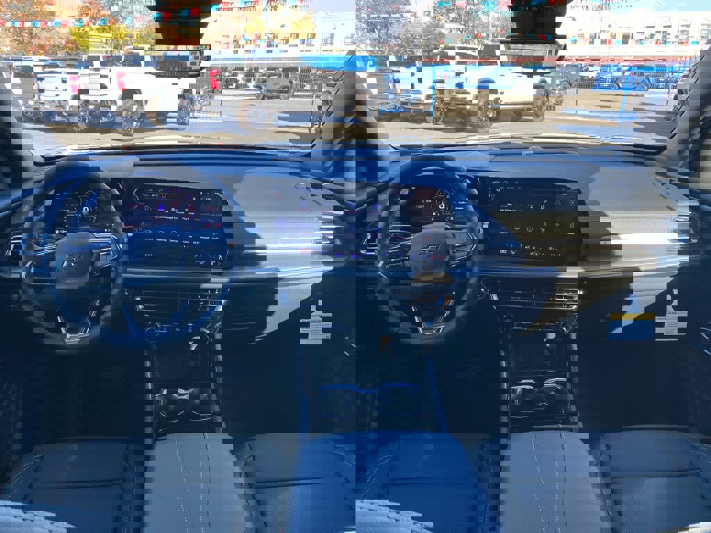 New 2026 Chevrolet Traverse LT w/ Midnight/Sport Edition image 3