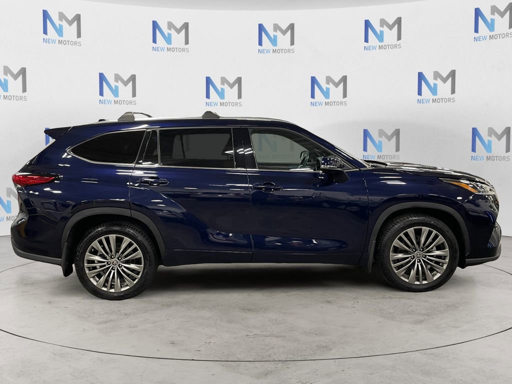 Used 2021 Toyota Highlander Platinum image 6