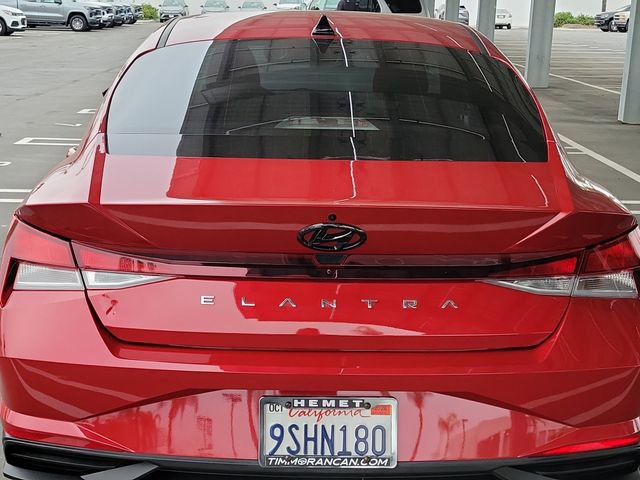 Used 2022 Hyundai Elantra SE FWD image 26