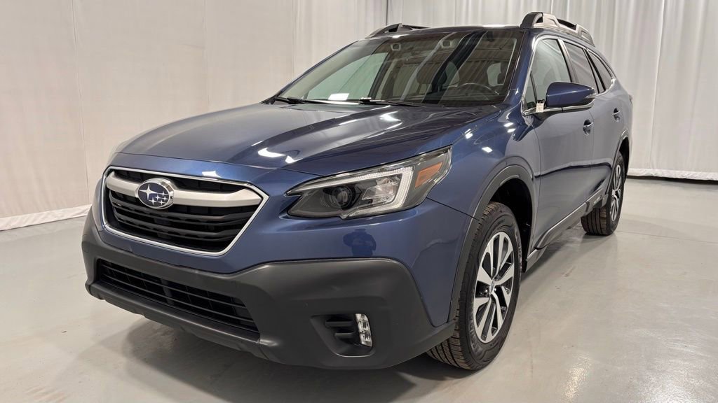 Used 2020 Subaru Outback Premium AWD/4WD image 1