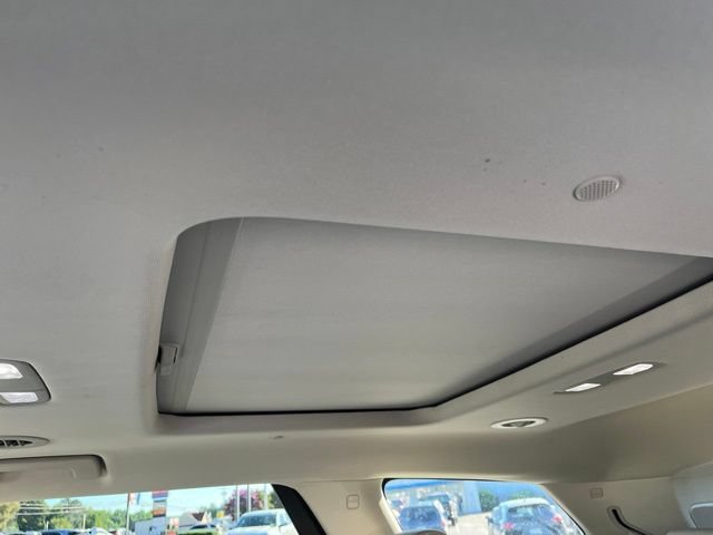 Used 2021 Buick Enclave Essence w/ Sound and Sites Package FWD image 16