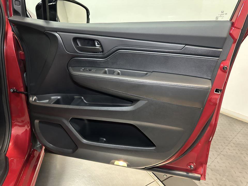 Used 2024 Honda Odyssey Sport image 34