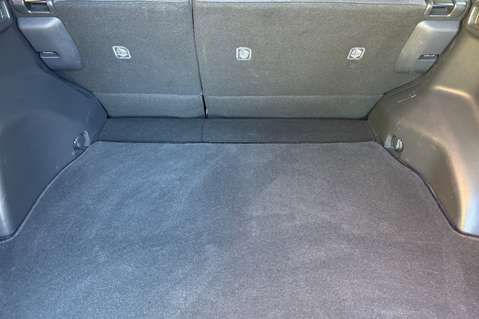 Used 2025 Toyota RAV4 LE AWD/4WD image 15