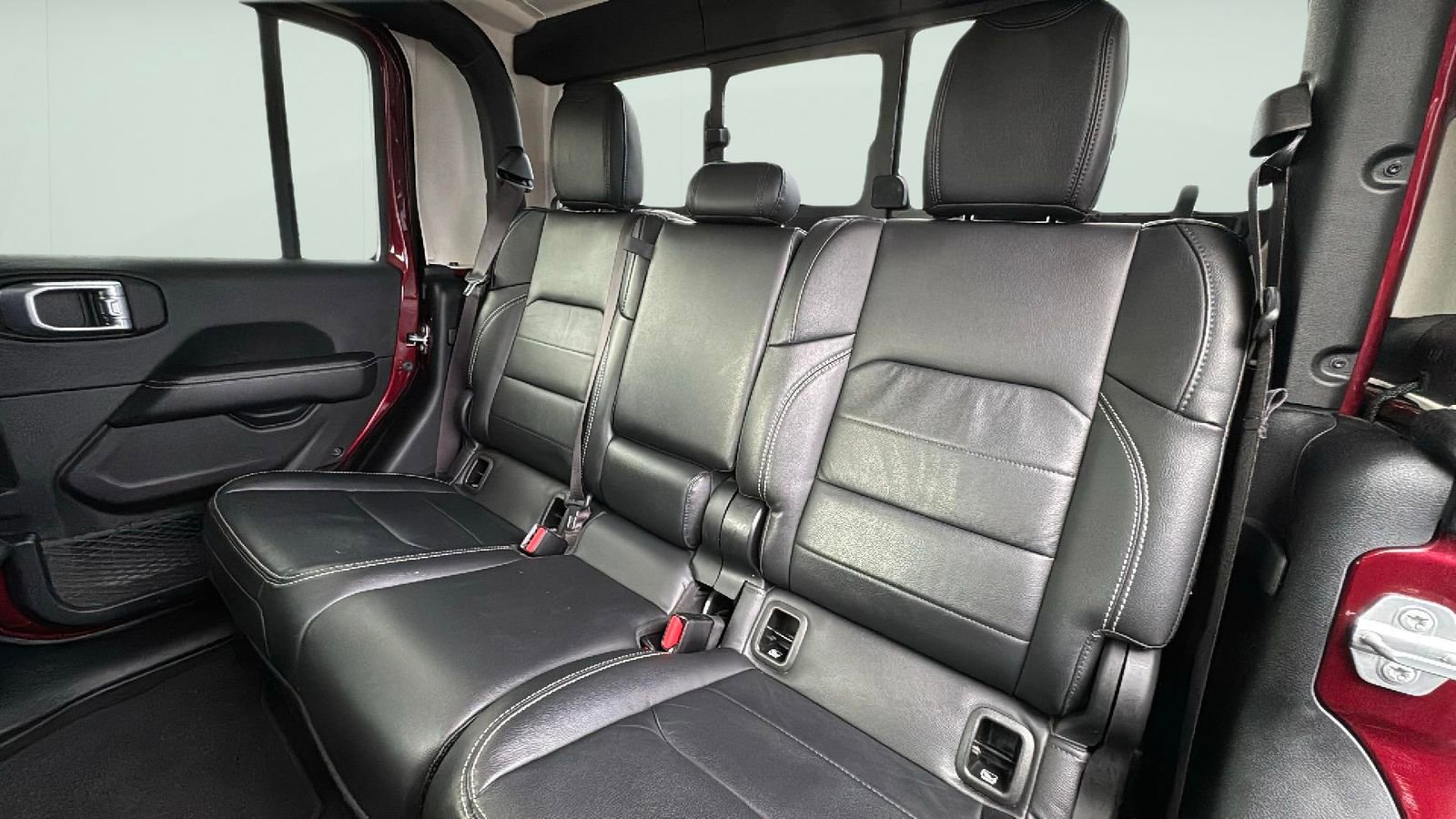 Used 2021 Jeep Gladiator Overland w/ Popular Equipment Package image 24