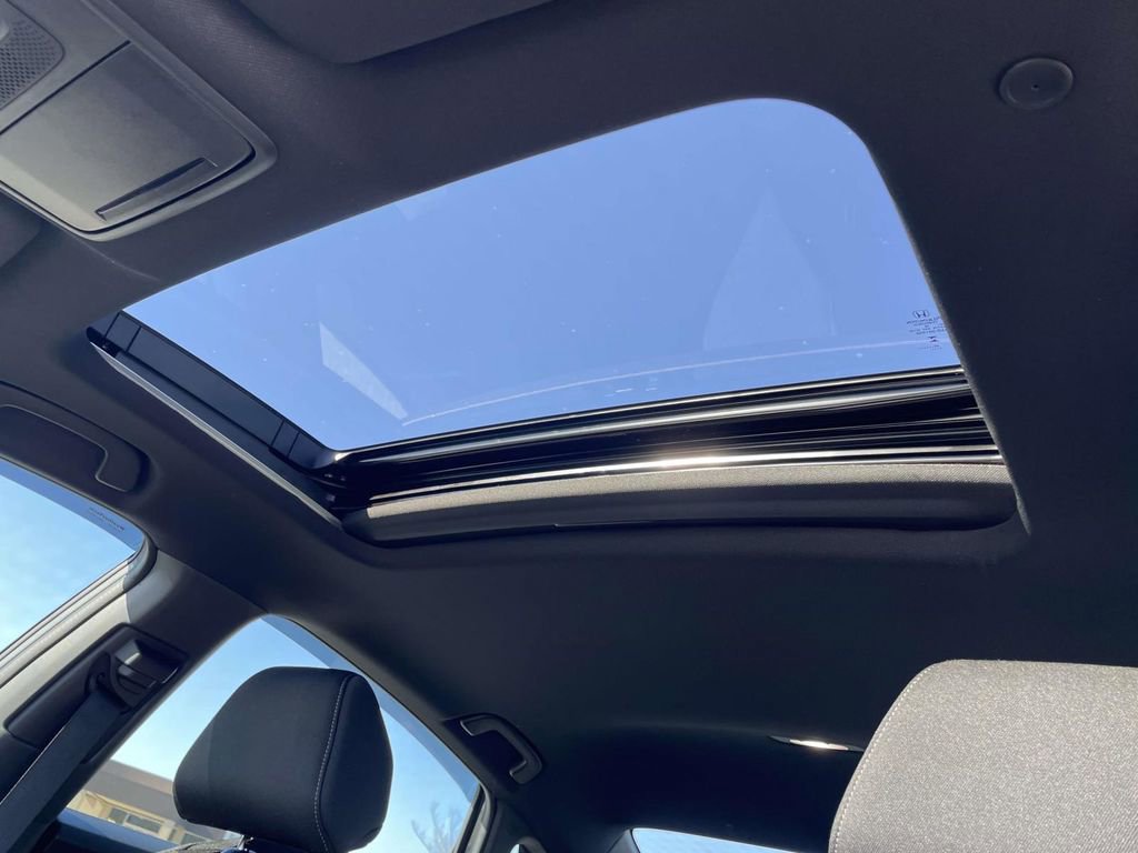 Used 2023 Honda Accord Sport image 9