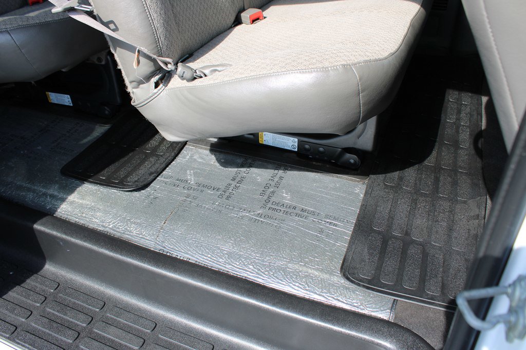 Used 2024 Chevrolet Express 3500 LT w/ LT Preferred Equipment Group image 35