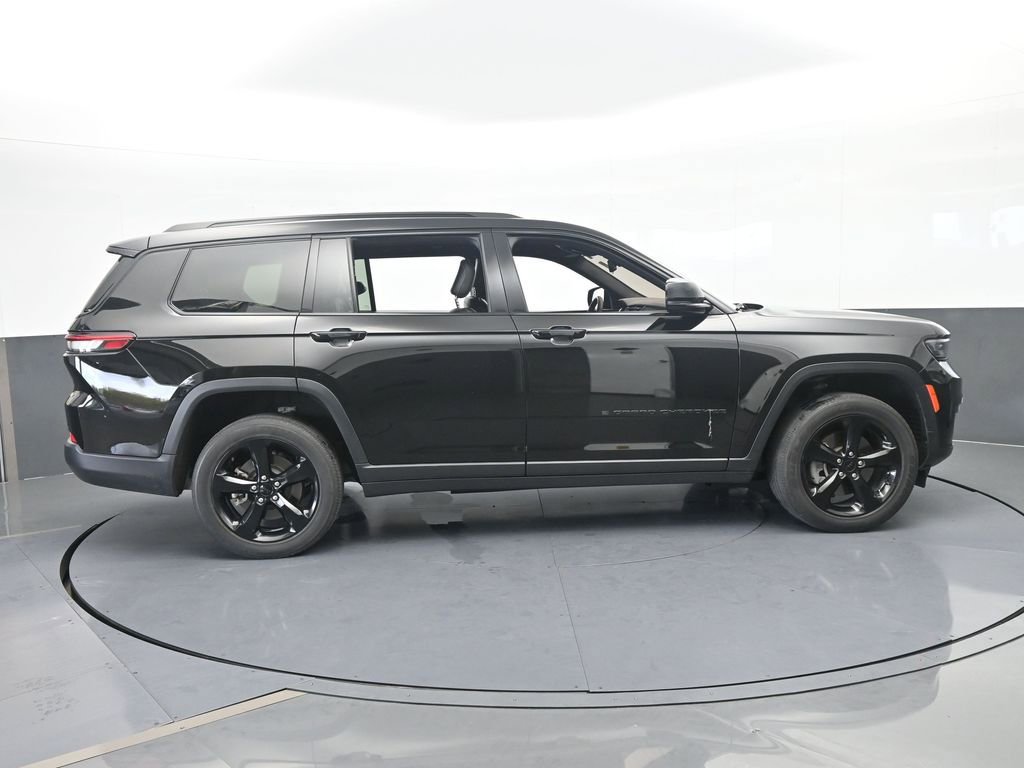 Used 2023 Jeep Grand Cherokee L Laredo image 7