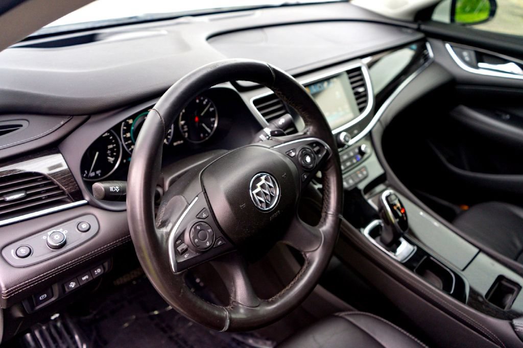 Used 2019 Buick LaCrosse Premium w/ Driver Confidence Package II FWD image 7