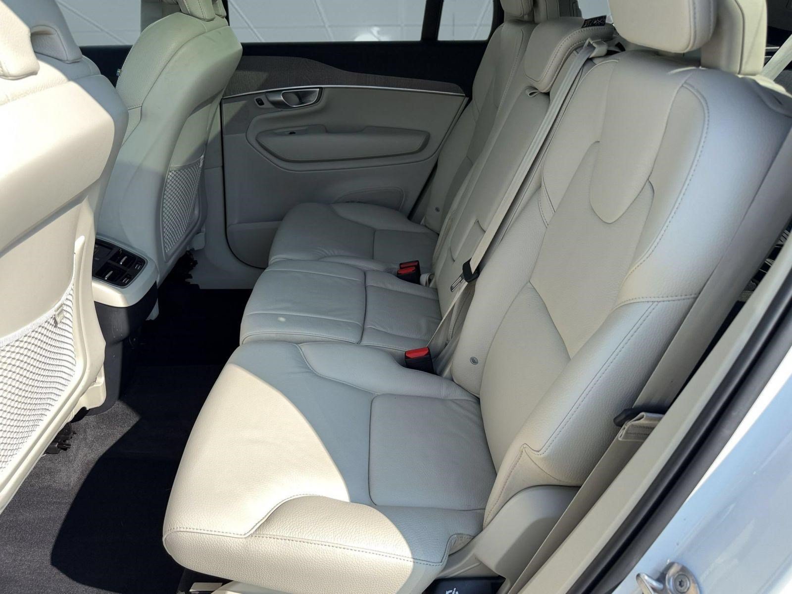 Used 2024 Volvo XC90 B6 Plus w/ Protection Package Premier AWD/4WD image 24