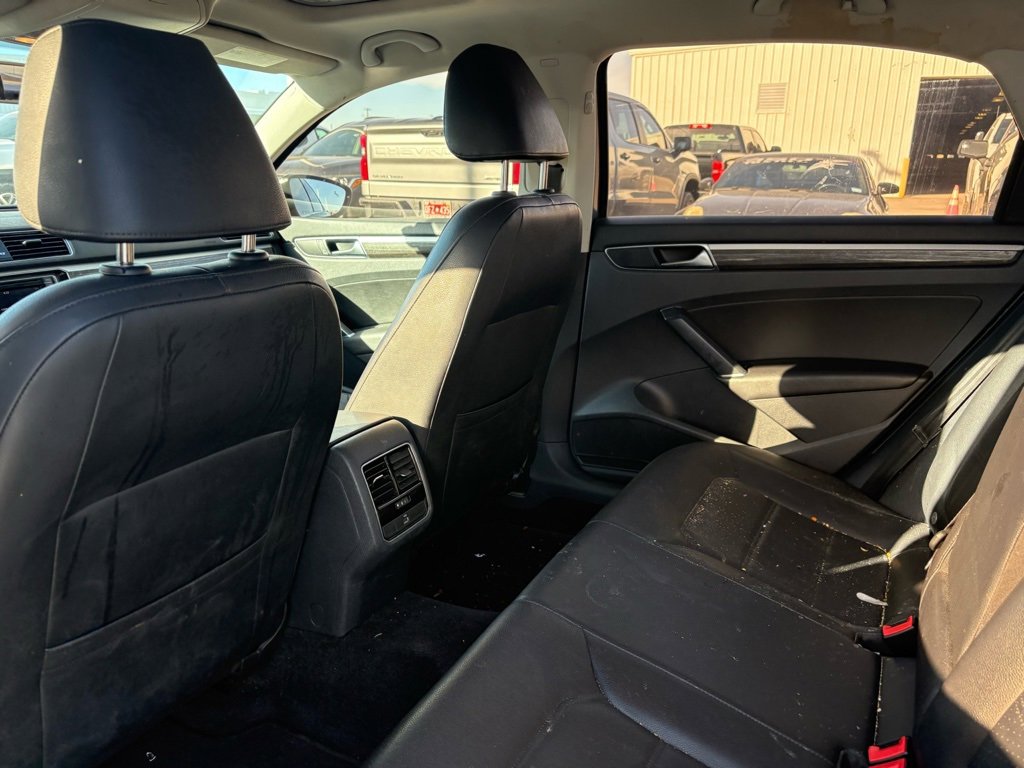 Used 2018 Volkswagen Passat 2.0T SE image 8