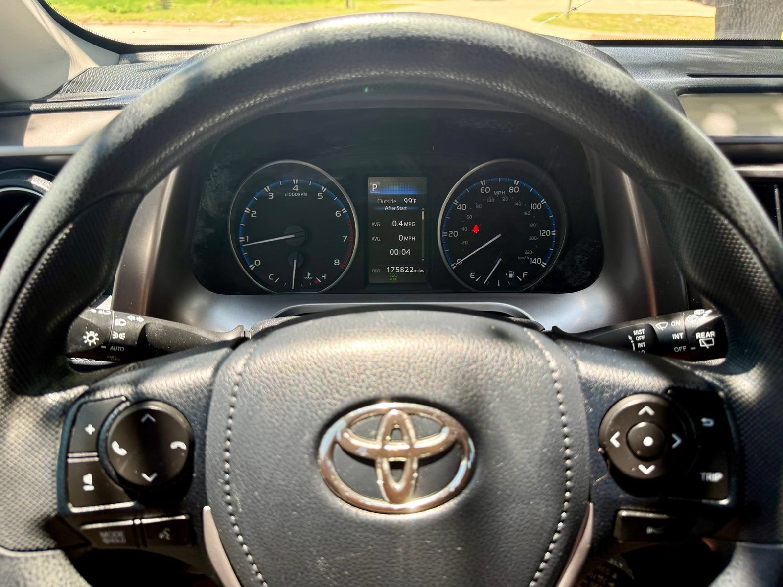 Used 2017 Toyota RAV4 LE FWD image 19