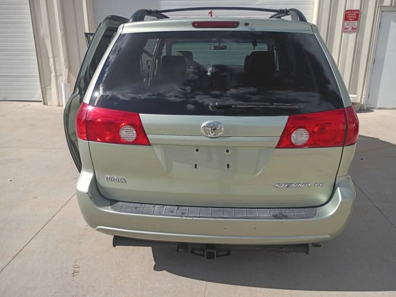 Used 2008 Toyota Sienna CE FWD image 4