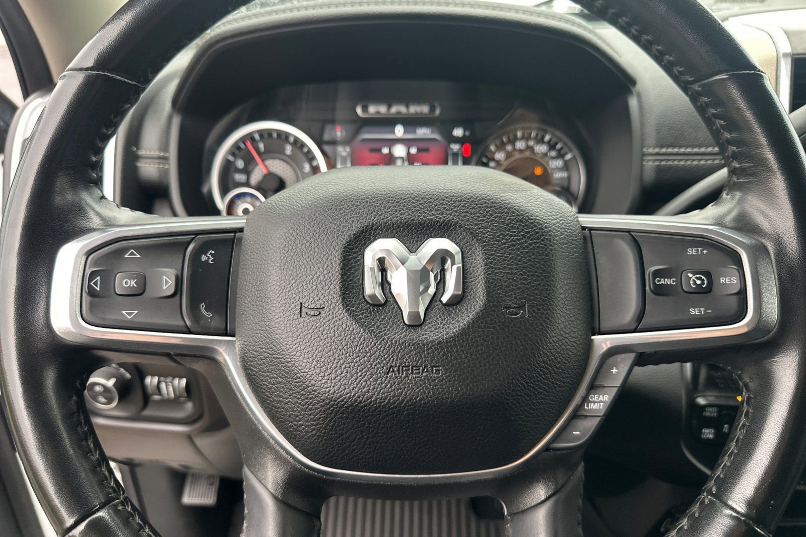 Used 2024 RAM 2500 Laramie image 27