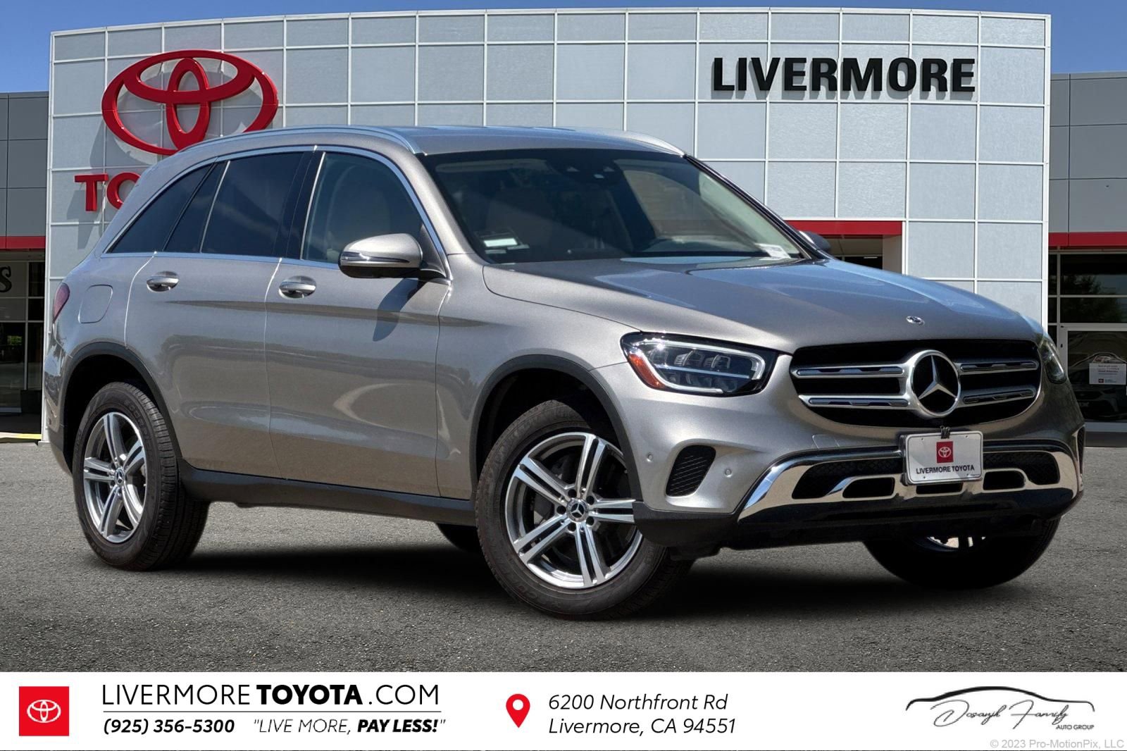 Used 2022 Mercedes-Benz GLC 300 4MATIC image 1