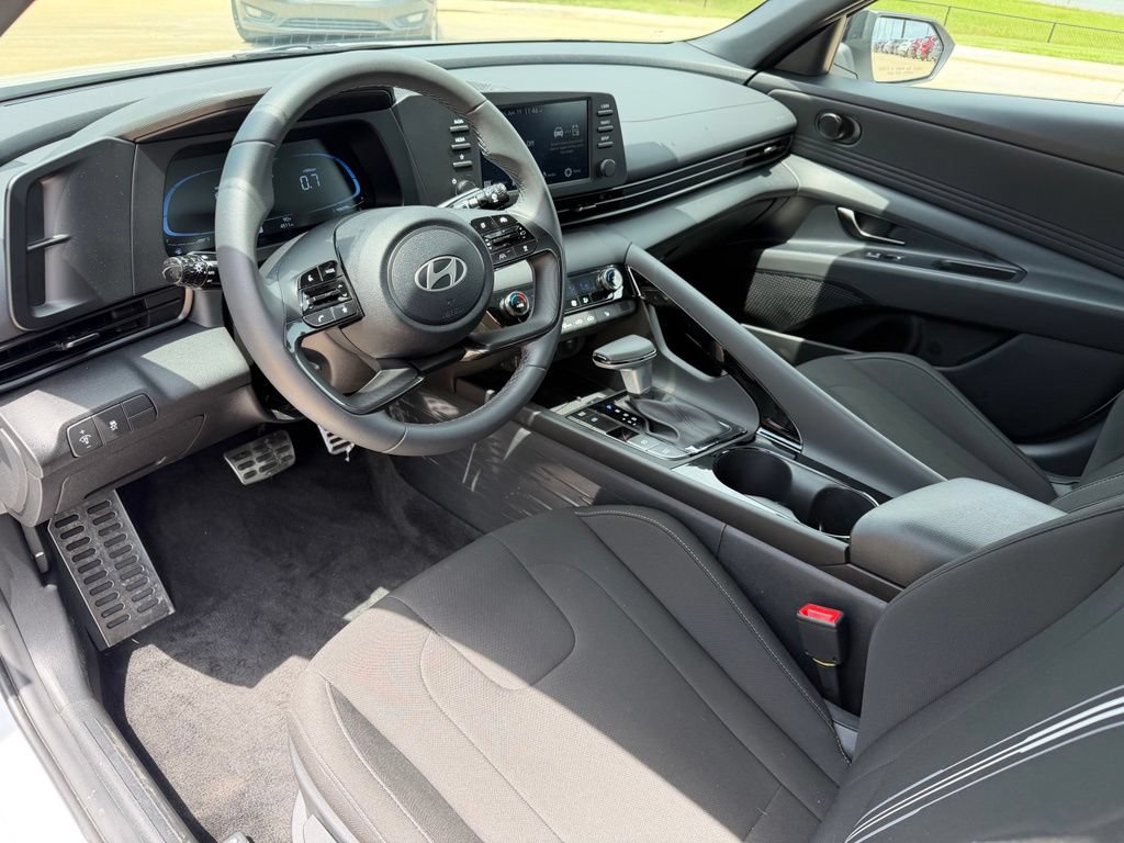 Certified 2026 Hyundai Elantra SEL Sport Premium FWD image 10
