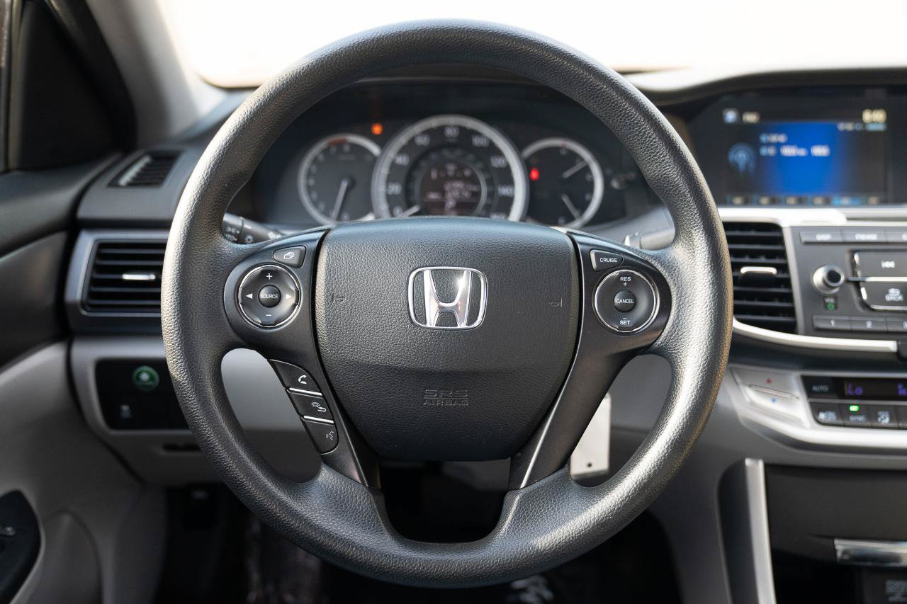 Used 2015 Honda Accord LX image 32