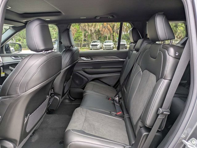 New 2026 Jeep Grand Cherokee L 4WD image 14
