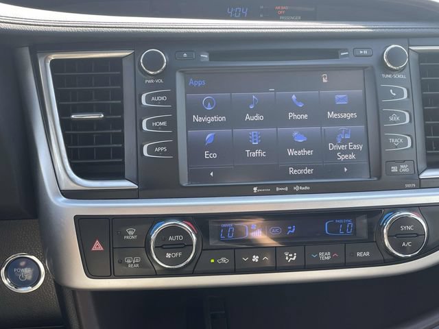 Used 2018 Toyota Highlander XLE AWD/4WD image 23