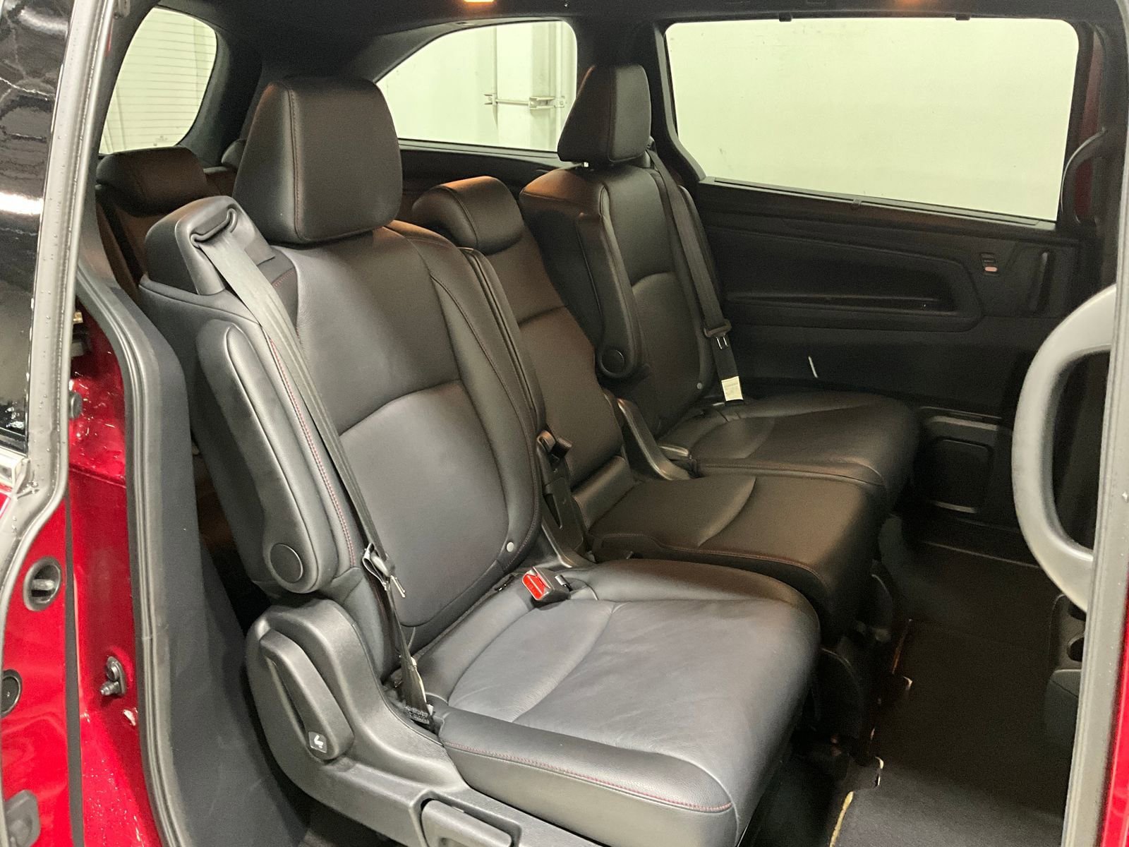 Used 2025 Honda Odyssey Sport-L image 23