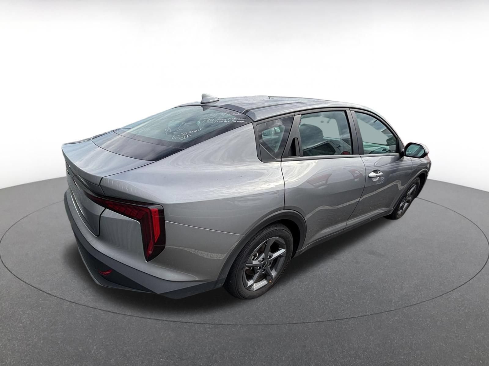 Used 2025 Kia K4 FWD image 9