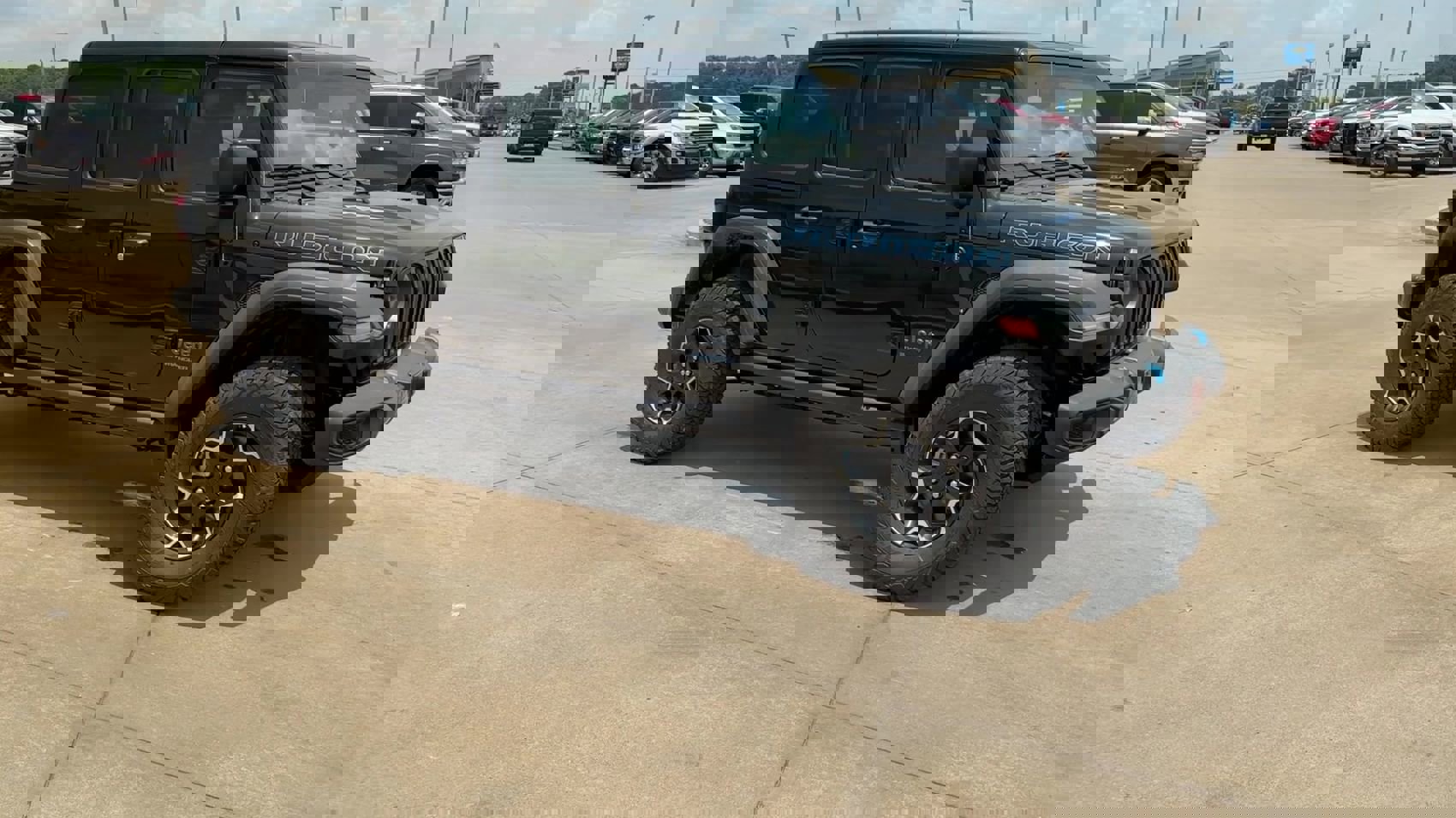 New 2023 Jeep Wrangler Rubicon w/ Cold Weather Group image 2