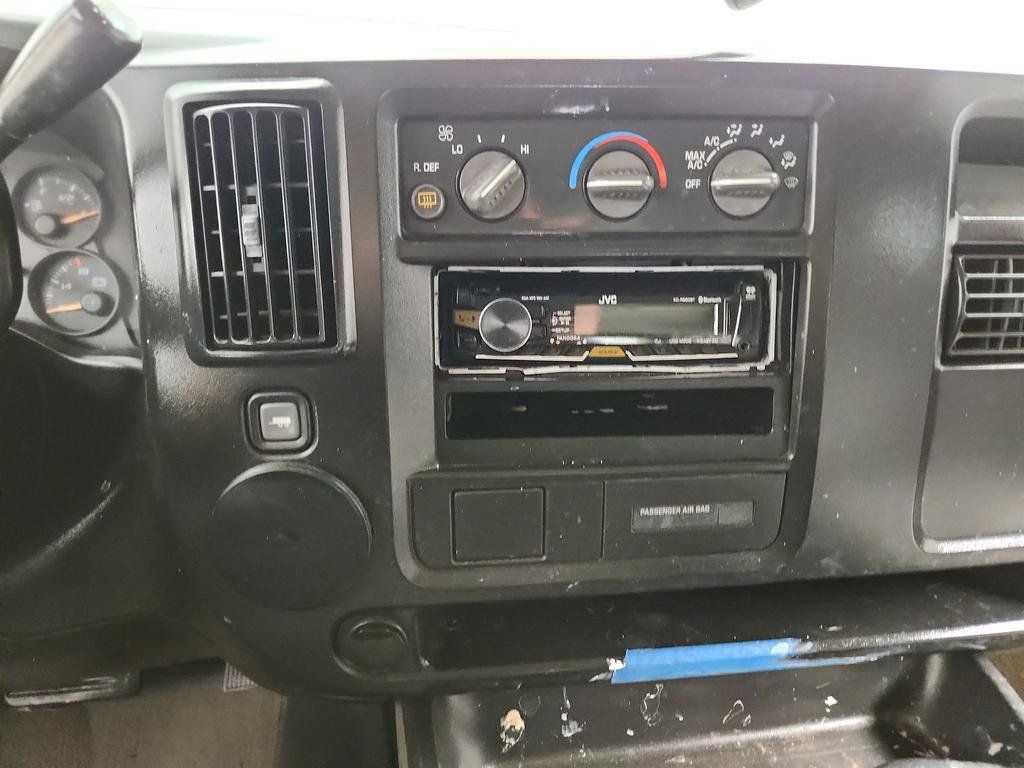 Used 2007 Chevrolet Express 1500 AWD Passenger w/ LT Preferred Equipment Group image 17