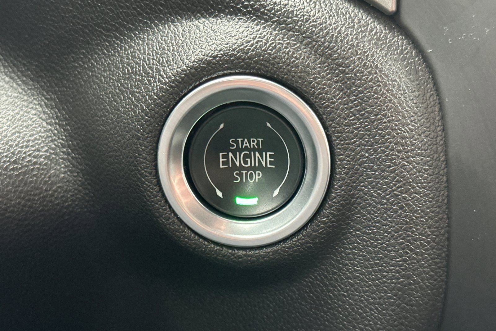 Used 2025 Chevrolet Silverado 1500 Custom image 34