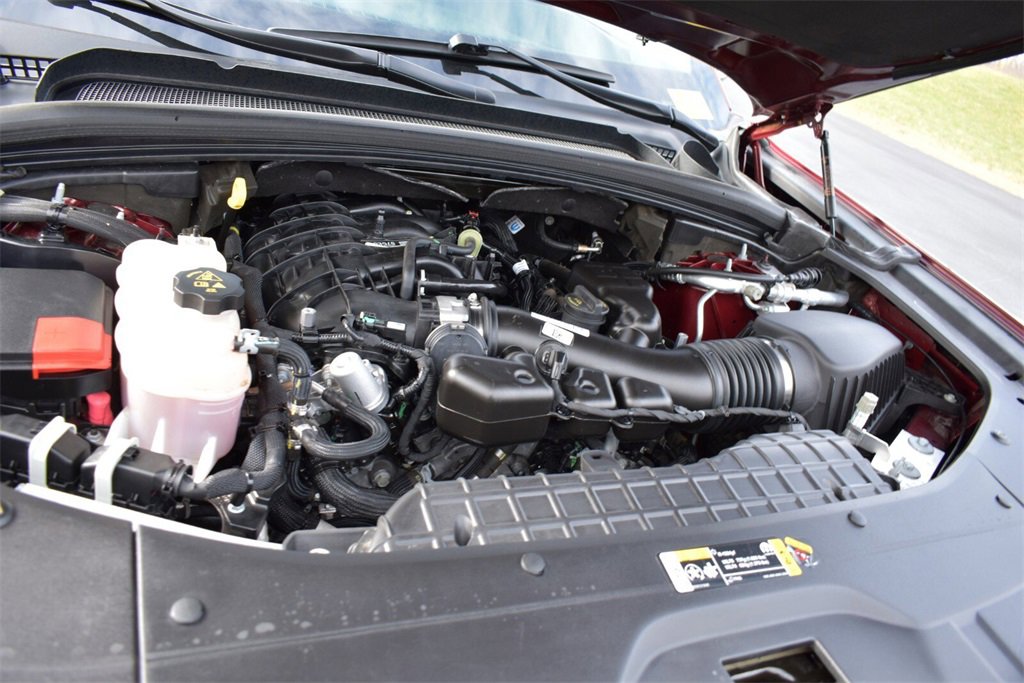 Used 2023 Jeep Grand Cherokee Limited w/ Black Appearance Package image 35