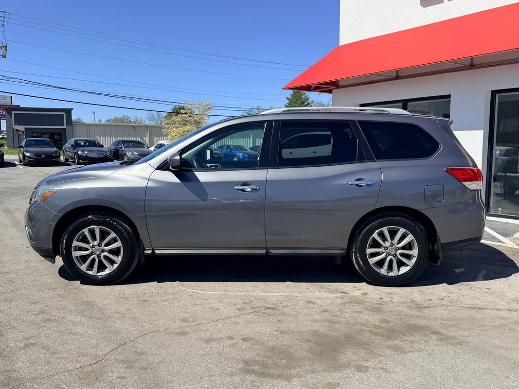 Used 2016 Nissan Pathfinder S image 3