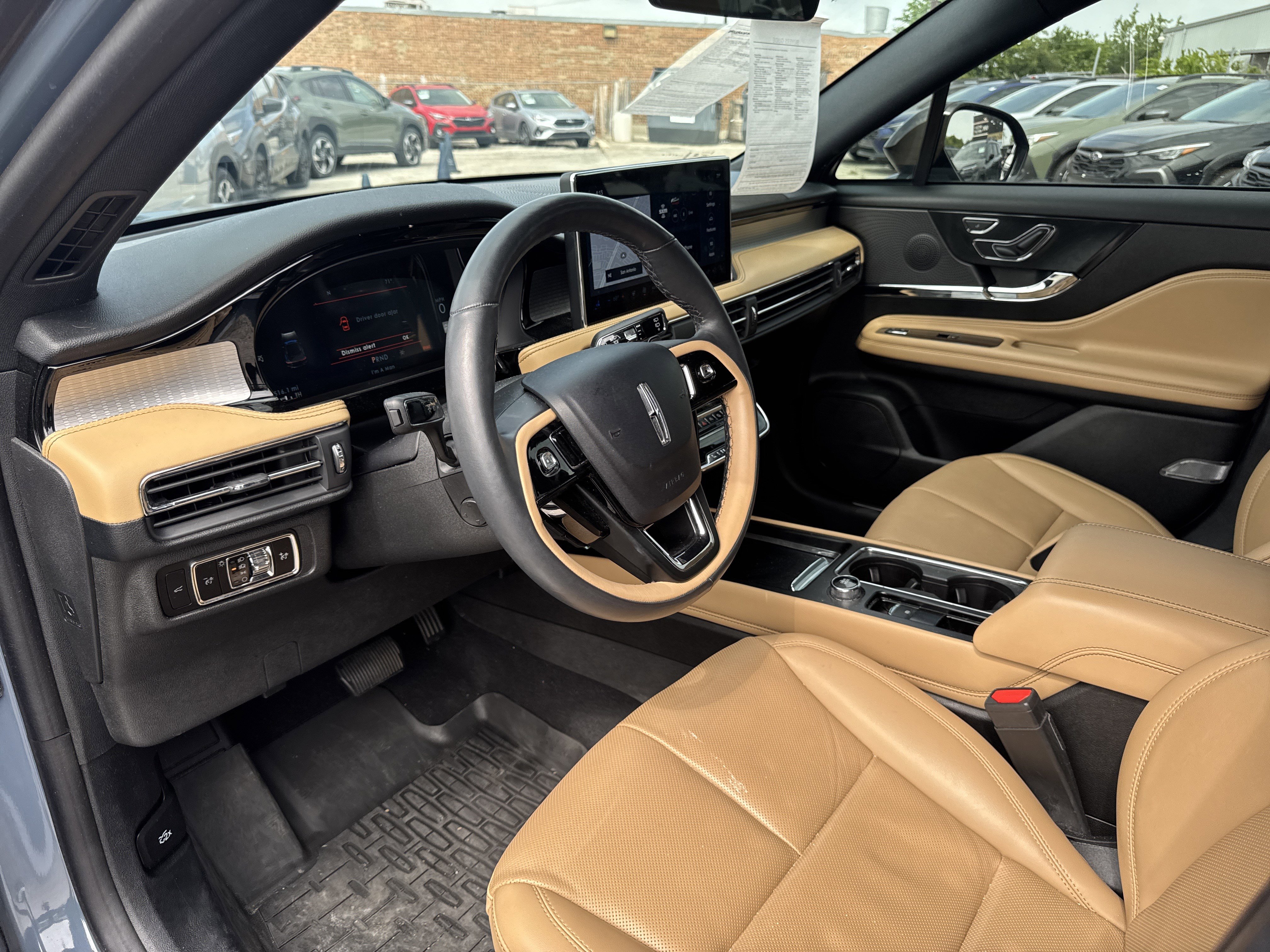 Used 2023 Lincoln Corsair Reserve w/ Equipment Group 201A FWD image 21