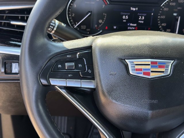 Used 2023 Cadillac XT6 Luxury w/ LPO, Floor Liner Package FWD image 29
