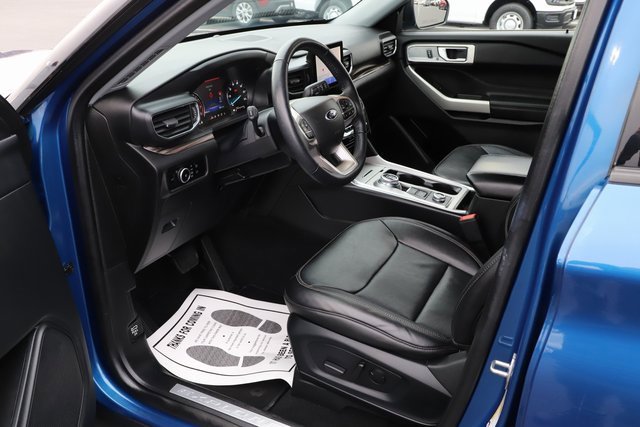 Used 2023 Ford Explorer Limited image 12