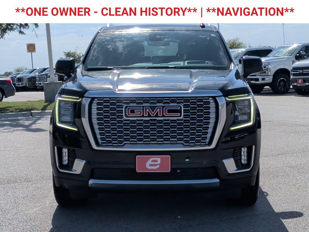 Used 2022 GMC Yukon Denali AWD/4WD image 2