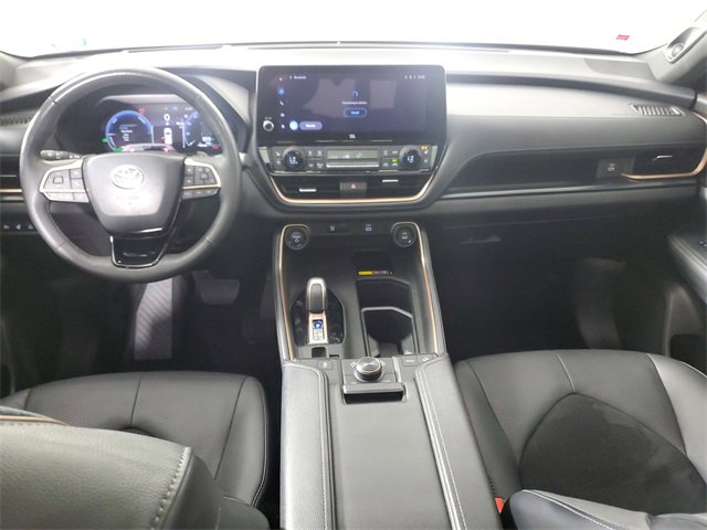 Used 2024 Toyota Grand Highlander AWD Hybrid image 16