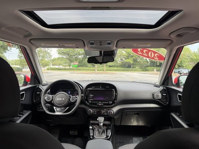 Certified 2022 Kia Soul GT-Line FWD image 41