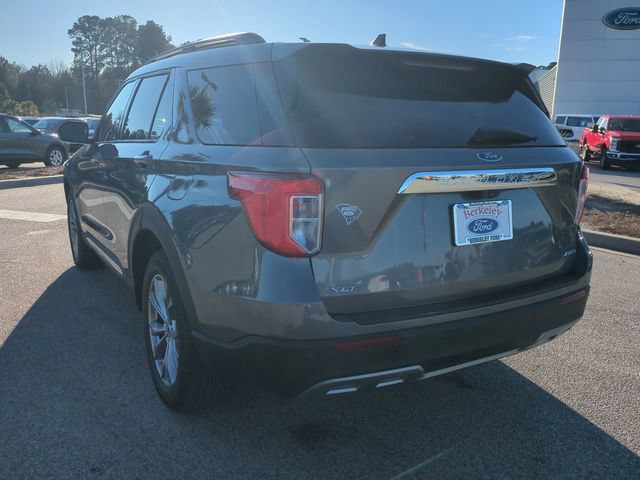 Used 2022 Ford Explorer XLT w/ Equipment Group 202A AWD/4WD image 6