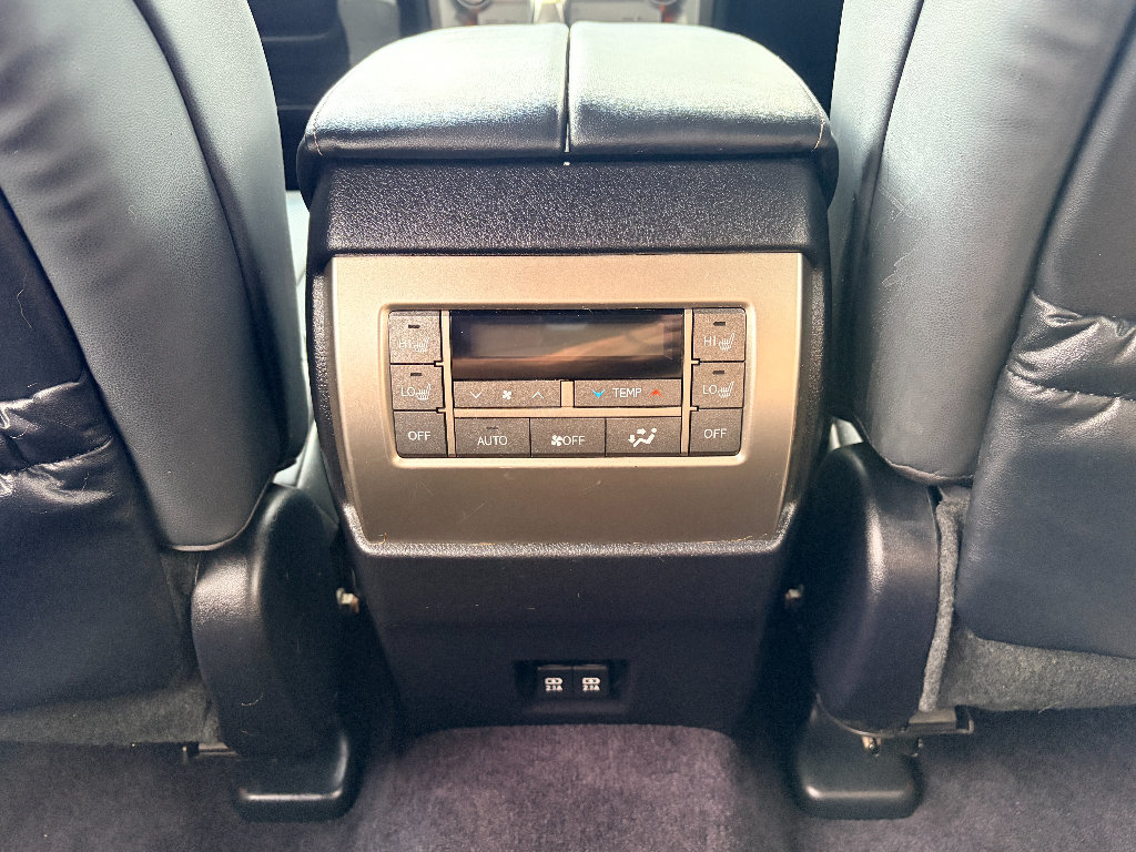 Used 2021 Lexus GX 460 Premium w/ Accessory Package AWD/4WD image 20