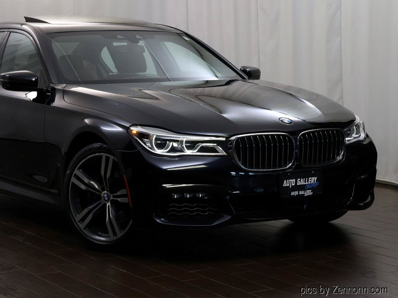 Used 2018 BMW 750i xDrive AWD/4WD image 2